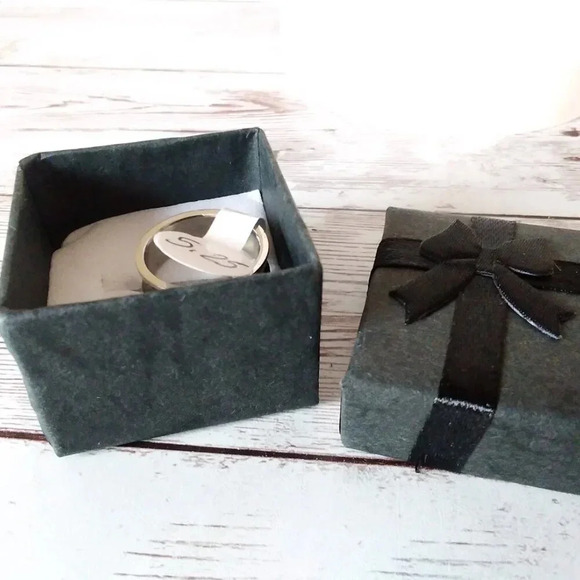 Concave Black Enamel Band - Size 5.25 - Picture 5 of 5